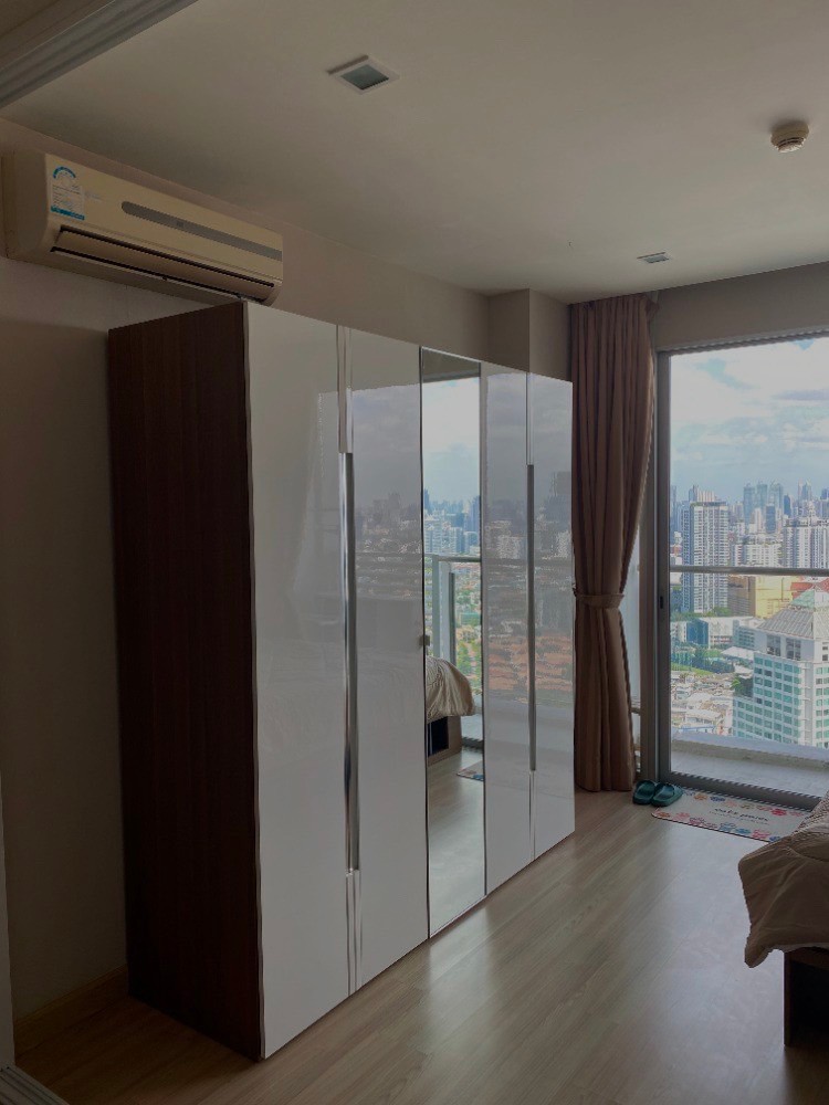 Skywalk Residences 1 Bedroom 41th Floor