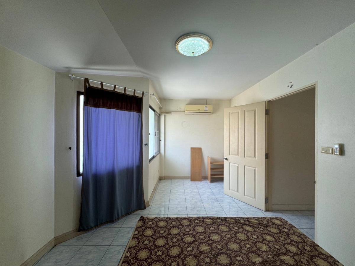 Baang Klang Muang Rama 9 Soi 43 3 Bedroom