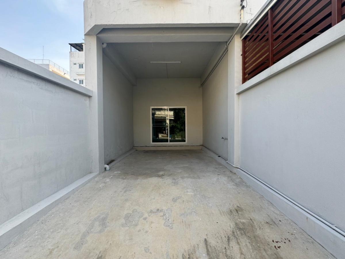 Townhome at Ramkhamhaeng 176 4 Bedroom