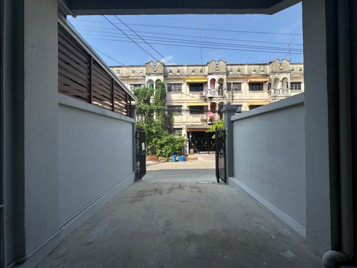 Townhome at Ramkhamhaeng 176 4 Bedroom