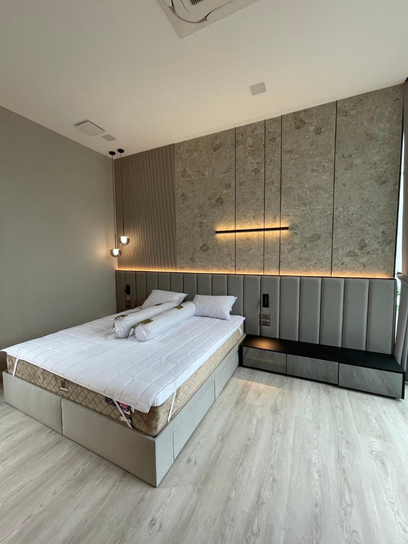  VIVE2 (Krungthep Kreetha) 4 Bedroom 5 Bathroom