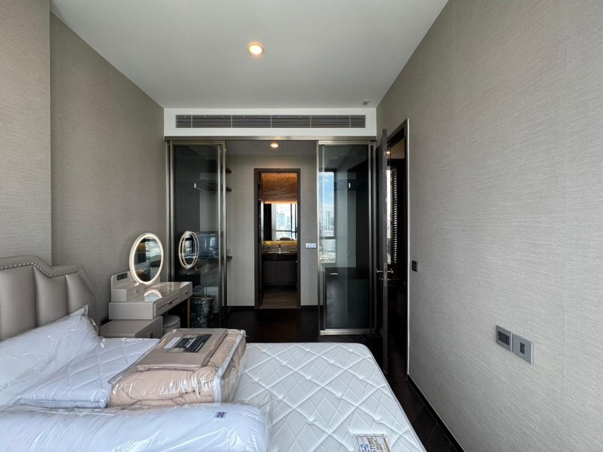 The Esse Sukhumvit 36 1 Bedroom 29th Floor