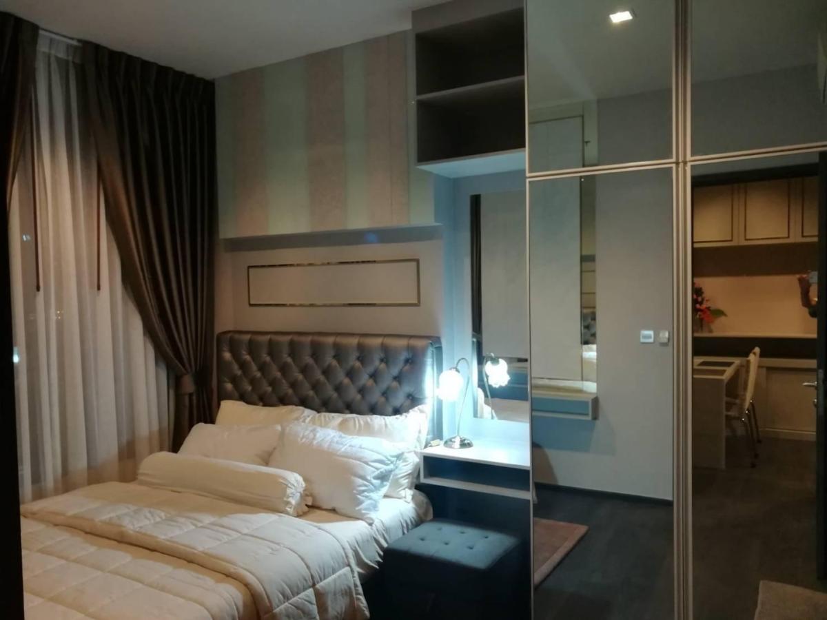 Edge Sukhumvit 23 1 Bedroom 12th Floor