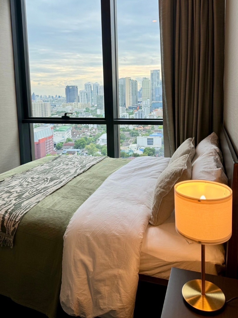 The Esse Sukhumvit 36 1 Bedroom 16th Floor