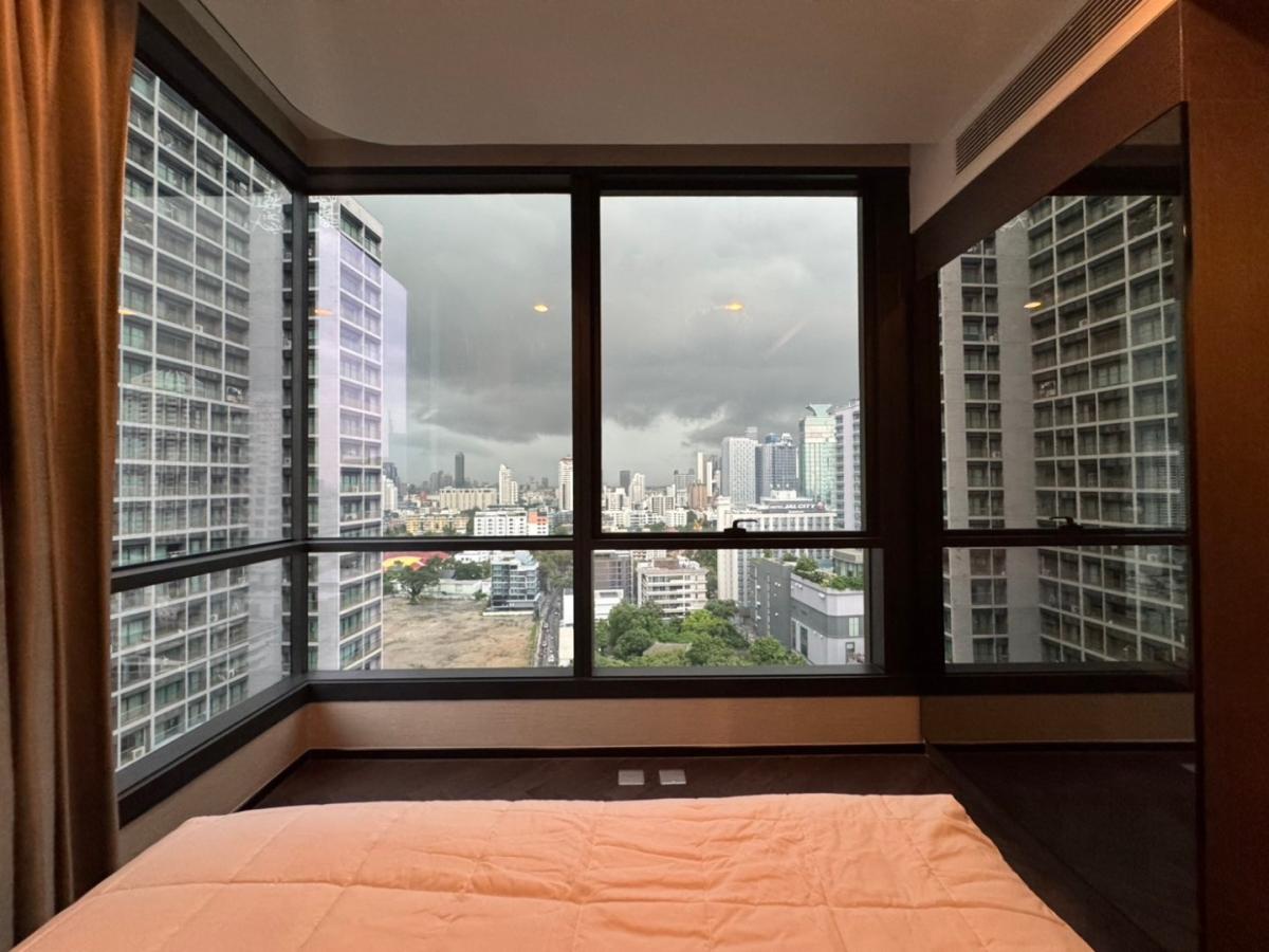 The Esse Sukhumvit 36  1 Bedroom 12th Floor