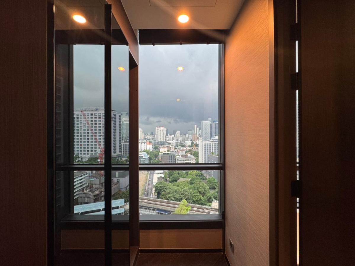 The Esse Sukhumvit 36  1 Bedroom 12th Floor