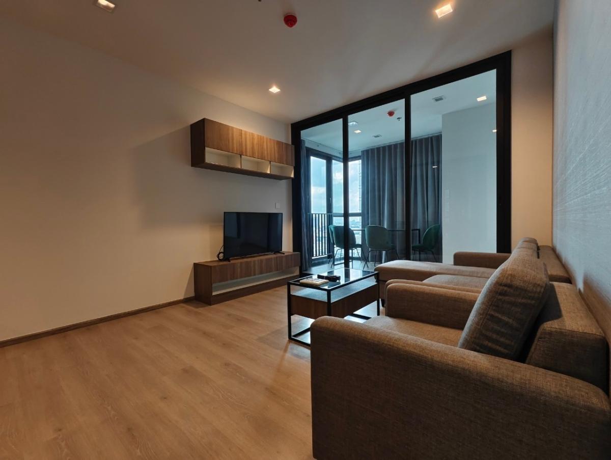 The Line Phahonyothin Park 2 Bedroom 18th Floor