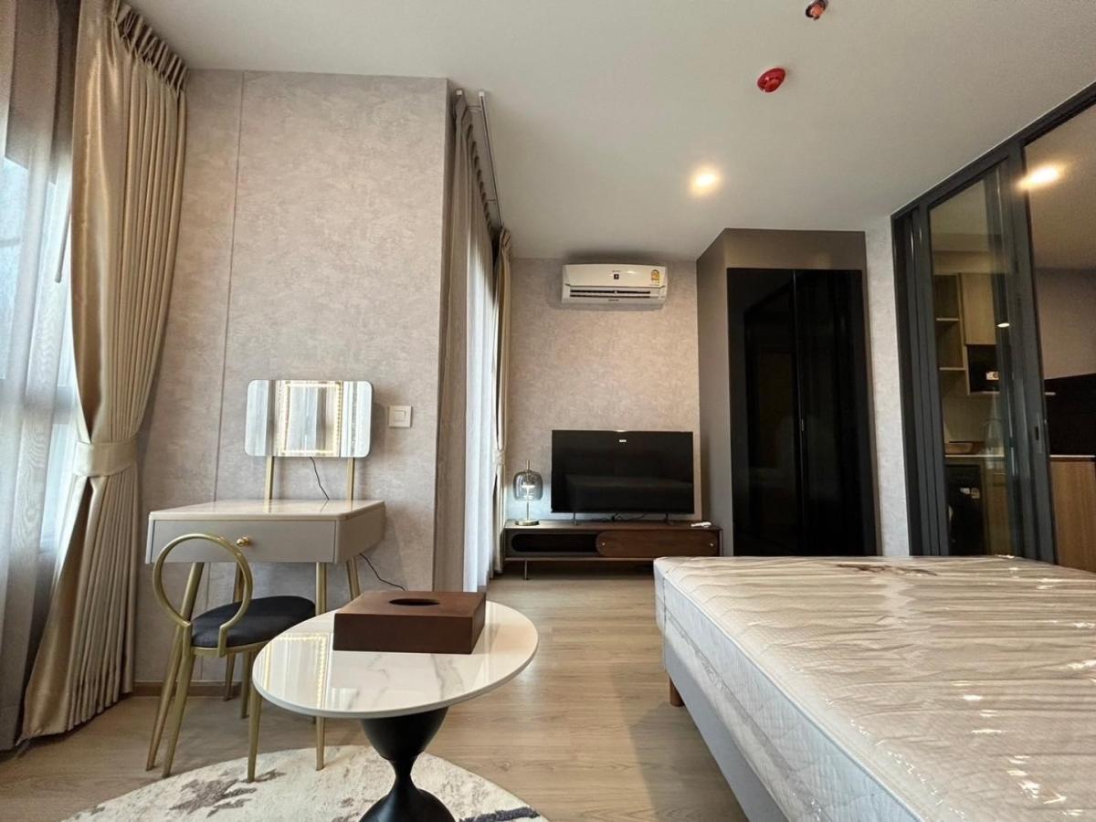 Life Rama4 - Asoke 1 Bedroom 14th Floor