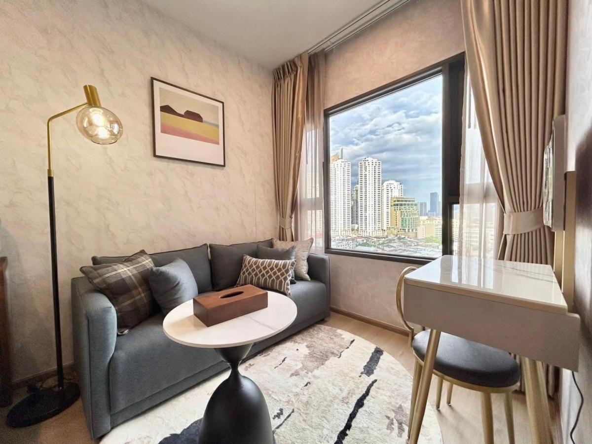 Life Rama4 - Asoke 1 Bedroom 14th Floor