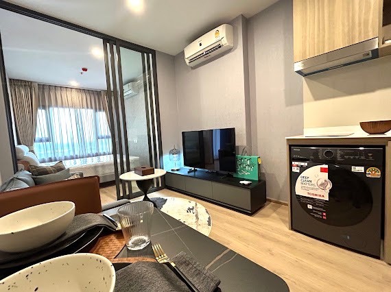 Life Rama4 - Asoke 1 Bedroom 15th Floor