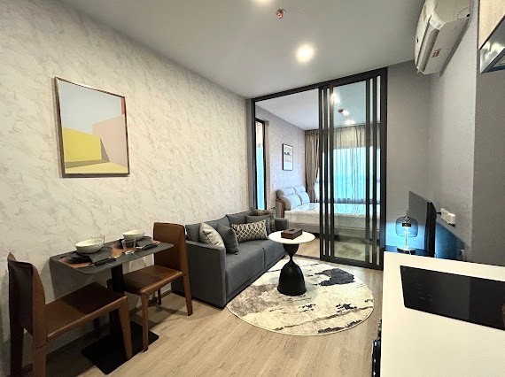 Life Rama4 - Asoke 1 Bedroom 15th Floor