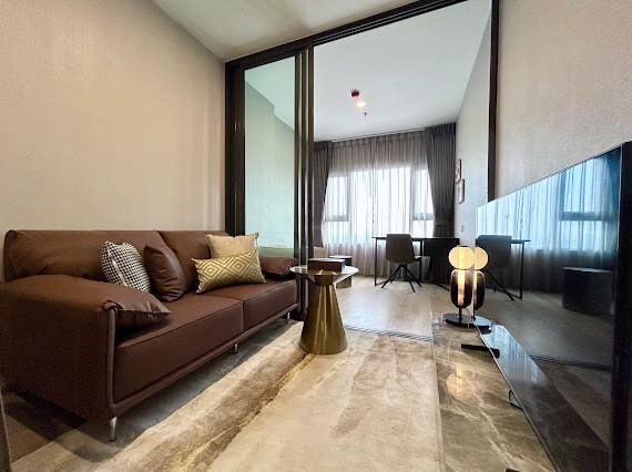 Life Rama 4 - Asoke 1 Bedroom Plus 30th Floor 